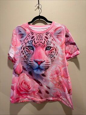 • Pink Leopard Face Graphic Tee •